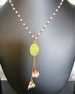 Elegant Pearl Chain