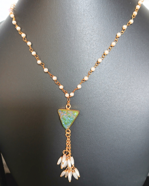 Elegant Pearl Chain